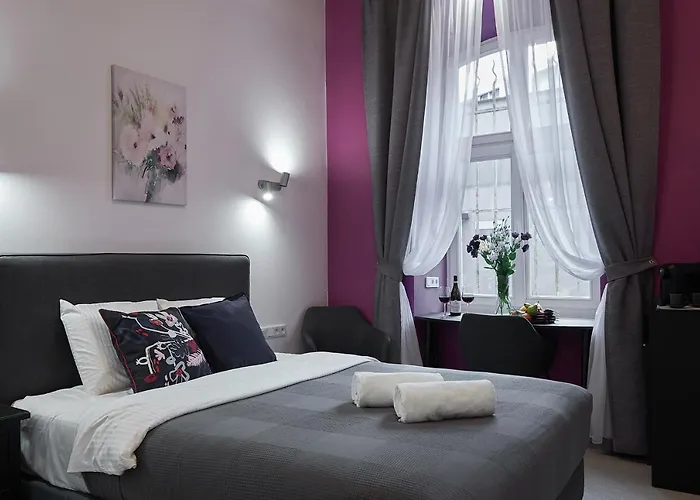 7 Heaven Elegant Rooms Krakow Old Town